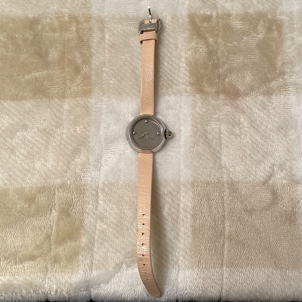 Marc Jacobs genuine leather watch